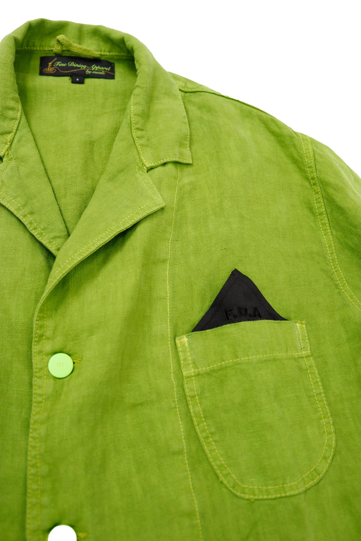 detail of the pocket and label